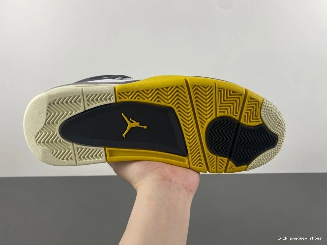 Rep LUCY Jordan Air 4 AQ9129-101 WNNS Vivid Sulfur 0707